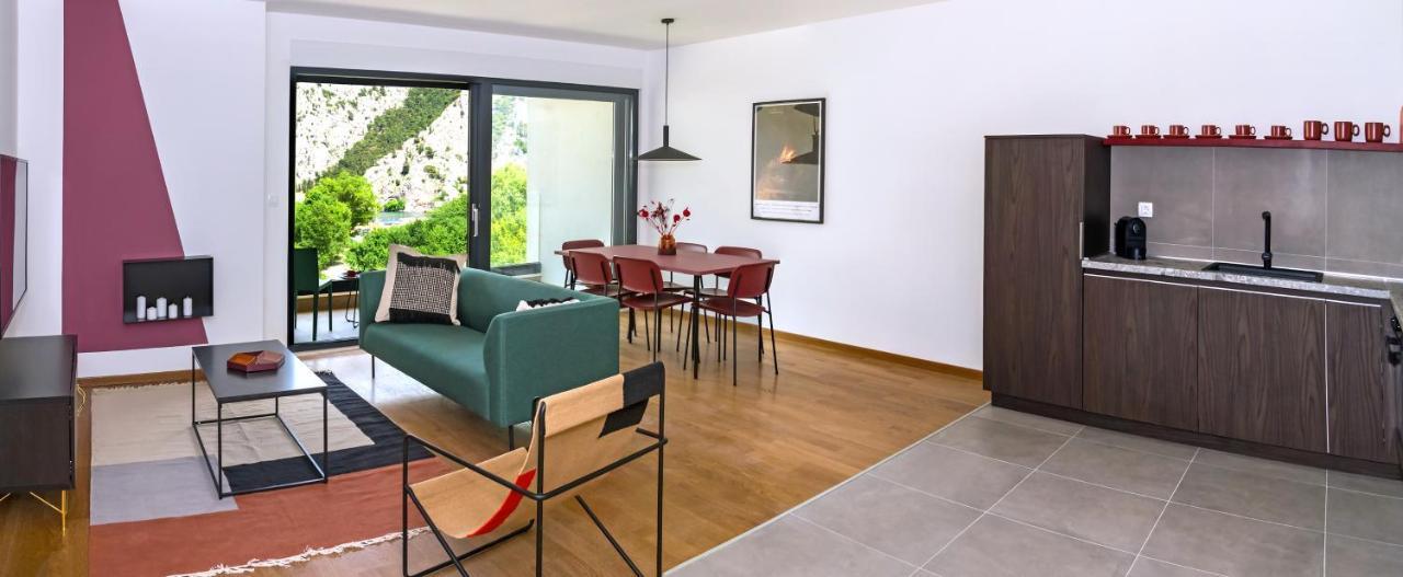 Rivus Apartments Оміш Екстер'єр фото