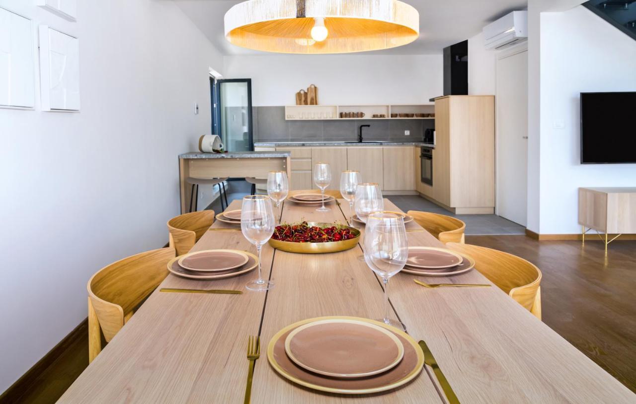 Rivus Apartments Оміш Екстер'єр фото