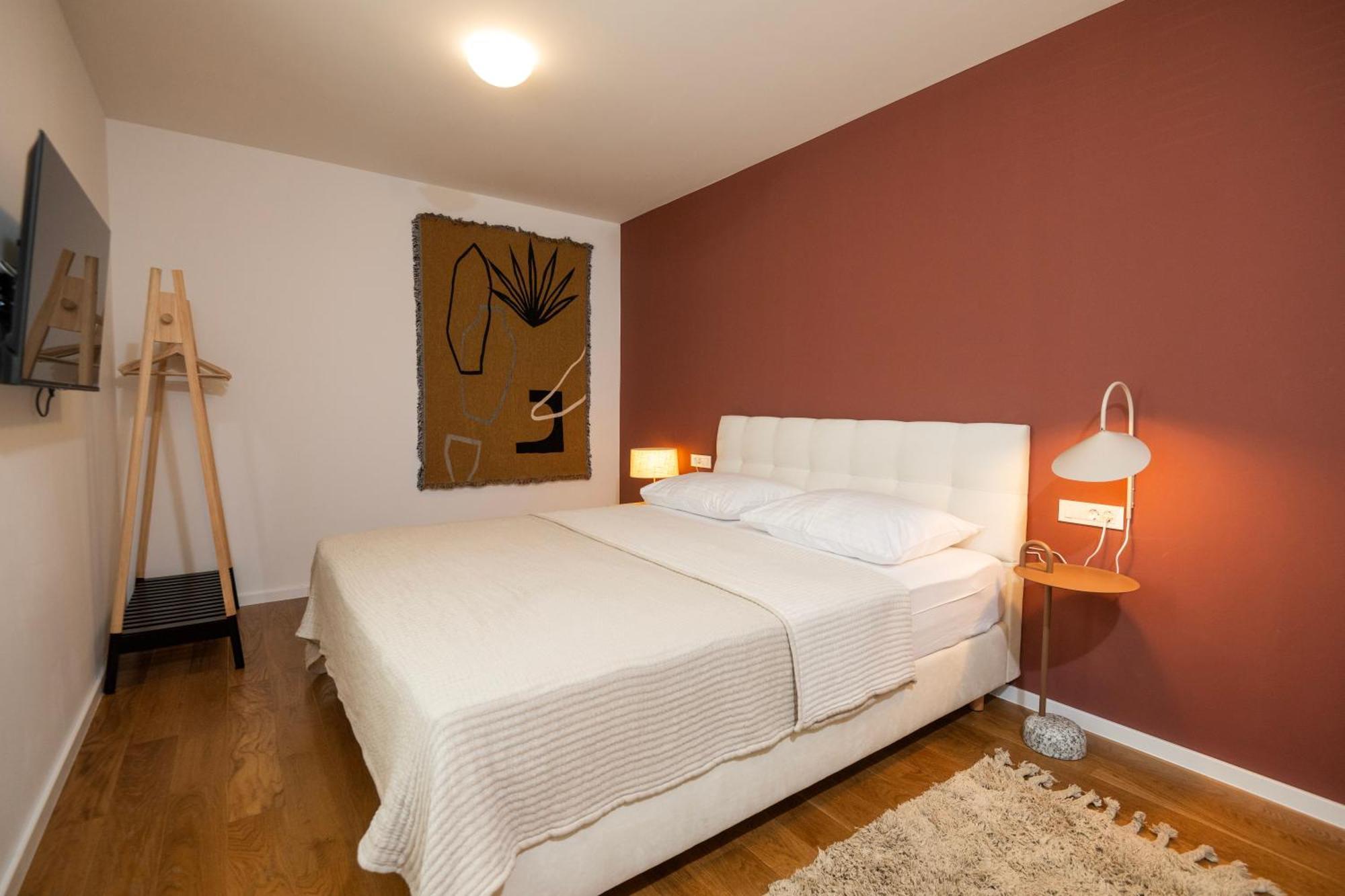 Rivus Apartments Оміш Екстер'єр фото